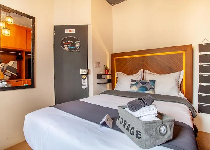 Nomadier - Private Ensuite With Desk In Condesa, Cdmx