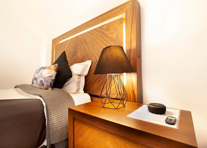 Nomadier - Private Ensuite With Desk In Condesa, Cdmx